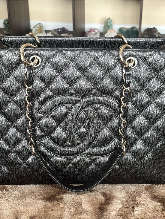 CHANEL Handbags - CHANEL NWT Grand Shopping Tote Black Quilted Caviar Leather W/Chain-Strap Handle